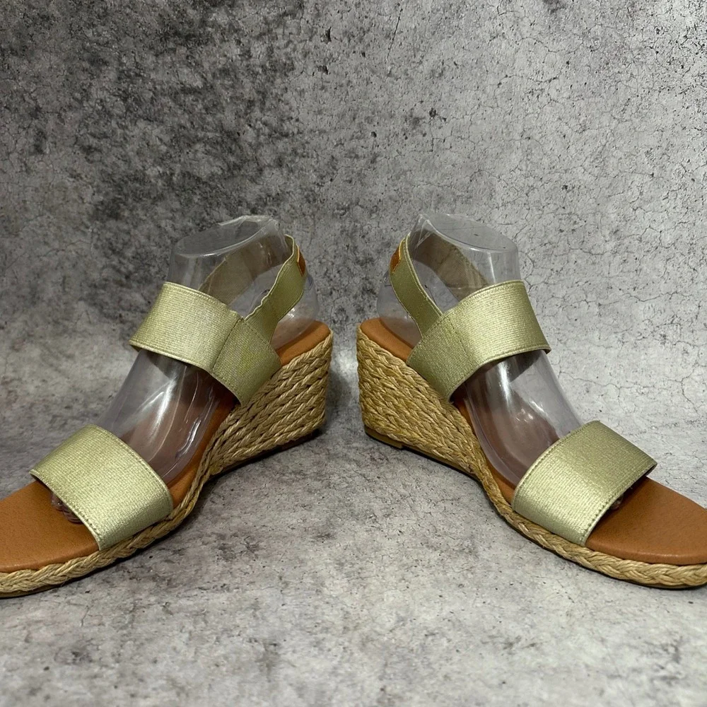 Tommy Bahama Sakura Wedge Sandals Womens 9.5 Champagne Gold Espadrille
